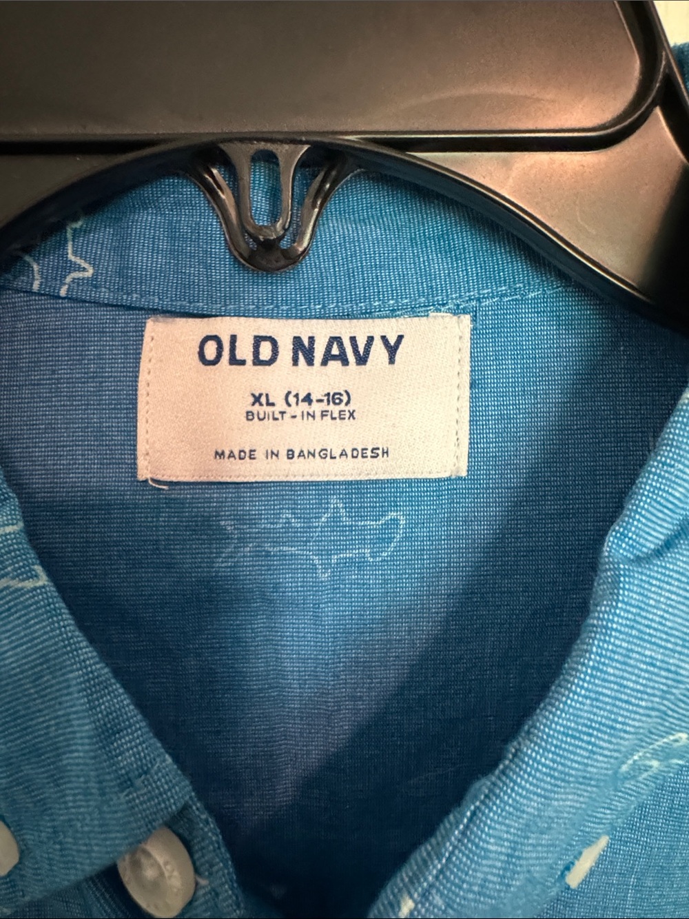 EUC Old Navy Boys Short-Sleeve Shark-Print Button-Down Shirt - Picture 5 of 6